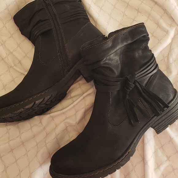 Booties - Picture 3 of 5